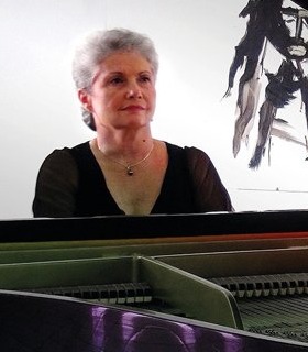 Olga Valiente, Piano · Cuba / Martinique